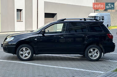 Внедорожник / Кроссовер Mitsubishi Outlander 2007 в 