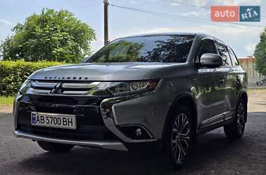 Внедорожник / Кроссовер Mitsubishi Outlander 2015 в Виннице