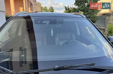 Внедорожник / Кроссовер Mitsubishi Outlander 2018 в 