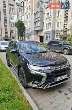 Внедорожник / Кроссовер Mitsubishi Outlander 2019 в Шептицькому