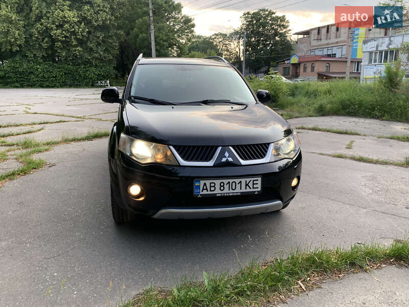 Внедорожник / Кроссовер Mitsubishi Outlander 2007 в 