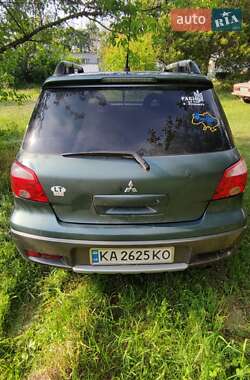 Внедорожник / Кроссовер Mitsubishi Outlander 2006 в 