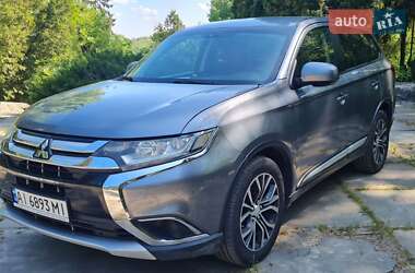 Внедорожник / Кроссовер Mitsubishi Outlander 2015 в Сквире
