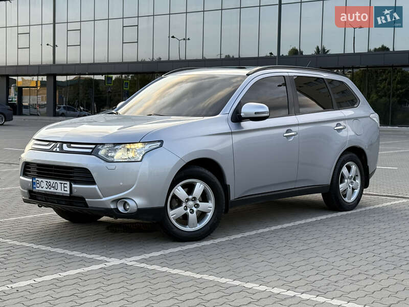 Mitsubishi Outlander 2013