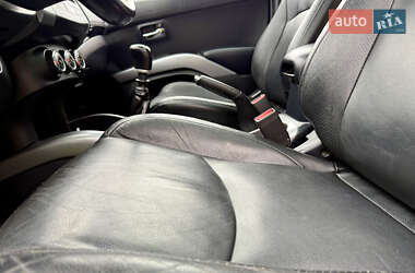 Внедорожник / Кроссовер Mitsubishi Outlander 2012 в 