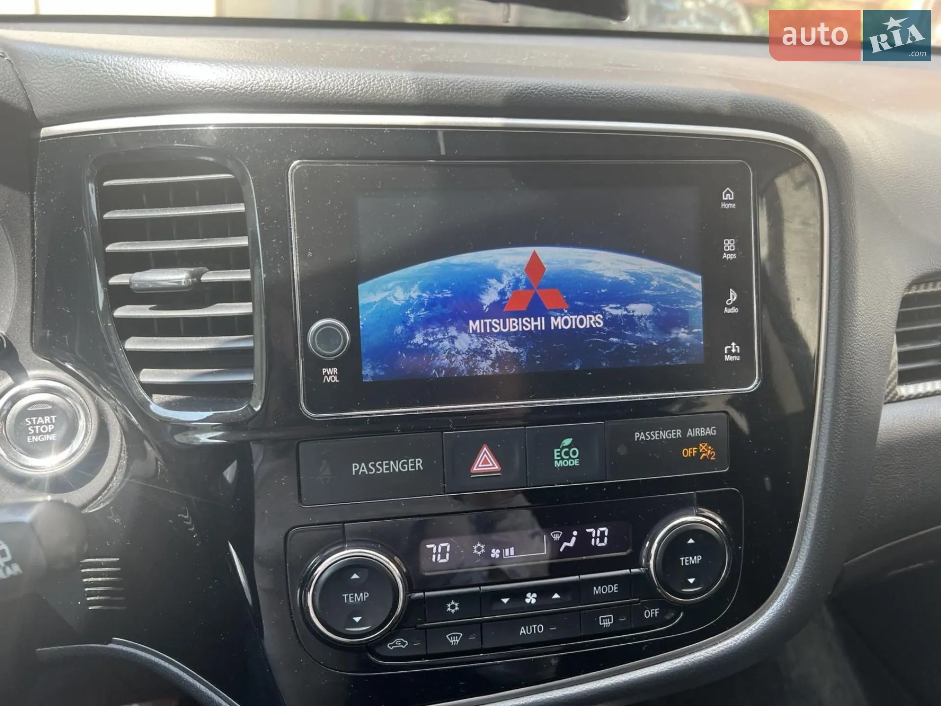 2017 Mitsubishi Outlander - мініатюра 12