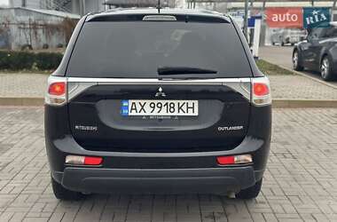 Позашляховик / Кросовер Mitsubishi Outlander 2013 в Софіївській Борщагівці