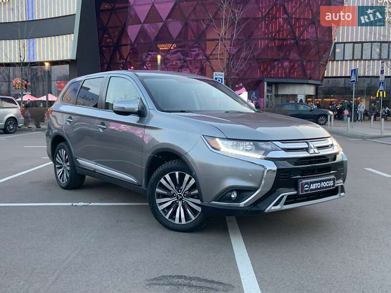 Mitsubishi Outlander 2019