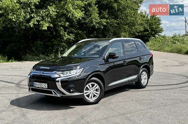 Внедорожник / Кроссовер Mitsubishi Outlander 2018 в Виннице