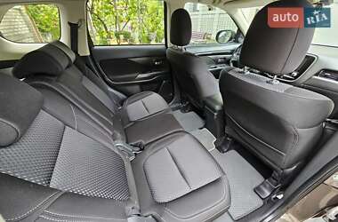 Внедорожник / Кроссовер Mitsubishi Outlander 2021 в 