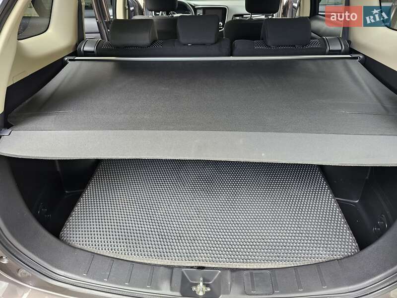 Позашляховик / Кросовер Mitsubishi Outlander 2021 в Білій Церкві