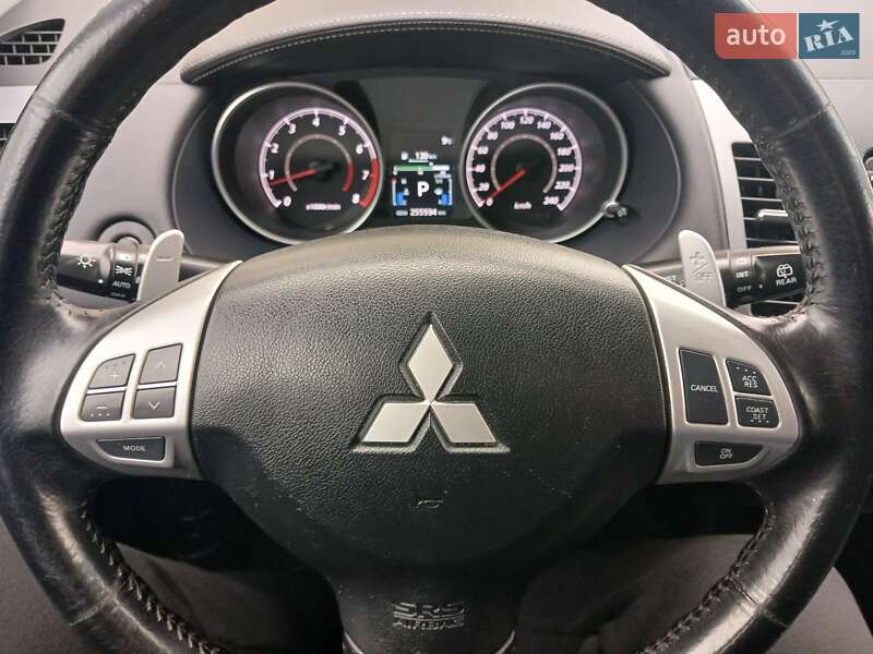 Внедорожник / Кроссовер Mitsubishi Outlander 2010 в Тернополе