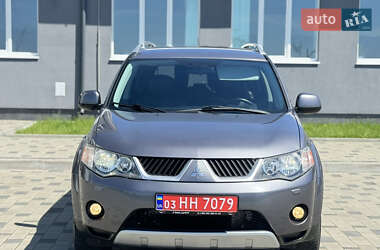 Внедорожник / Кроссовер Mitsubishi Outlander 2008 в 