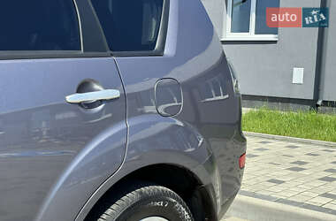 Внедорожник / Кроссовер Mitsubishi Outlander 2008 в 