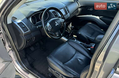 Внедорожник / Кроссовер Mitsubishi Outlander 2008 в 