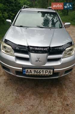 Внедорожник / Кроссовер Mitsubishi Outlander 2006 в Киеве