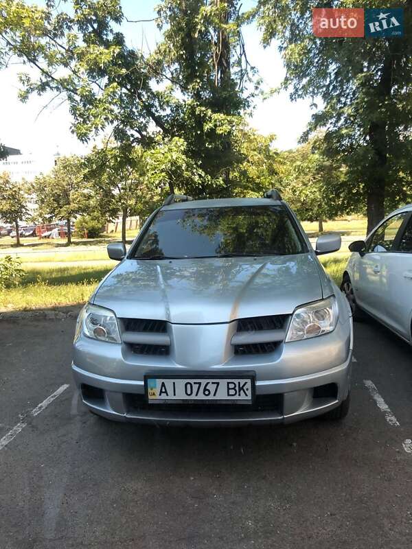 Mitsubishi Outlander 2008