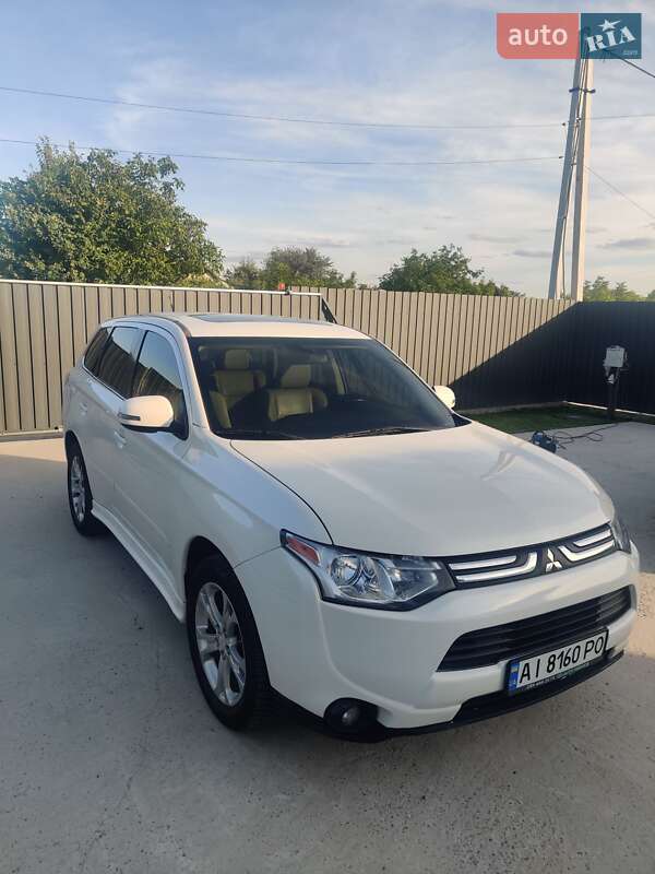 Mitsubishi Outlander 2013