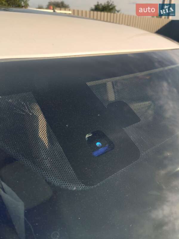 Внедорожник / Кроссовер Mitsubishi Outlander 2013 в Киеве