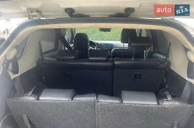 Внедорожник / Кроссовер Mitsubishi Outlander 2012 в 