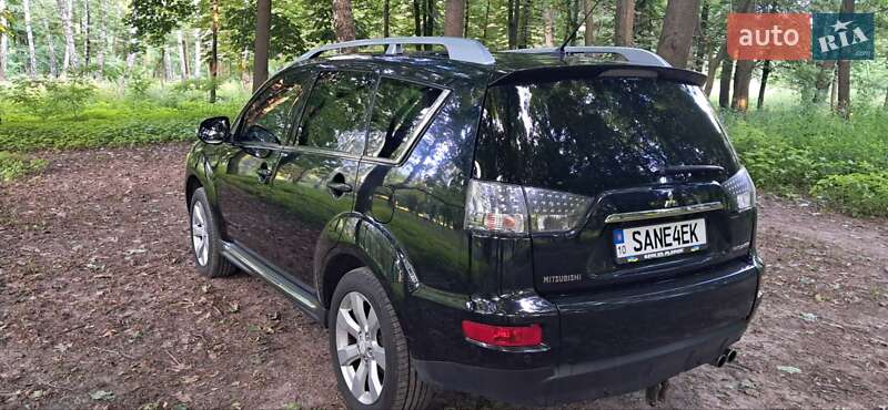 Внедорожник / Кроссовер Mitsubishi Outlander 2010 в Боярке