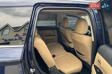 Позашляховик / Кросовер Mitsubishi Outlander 2015 в 