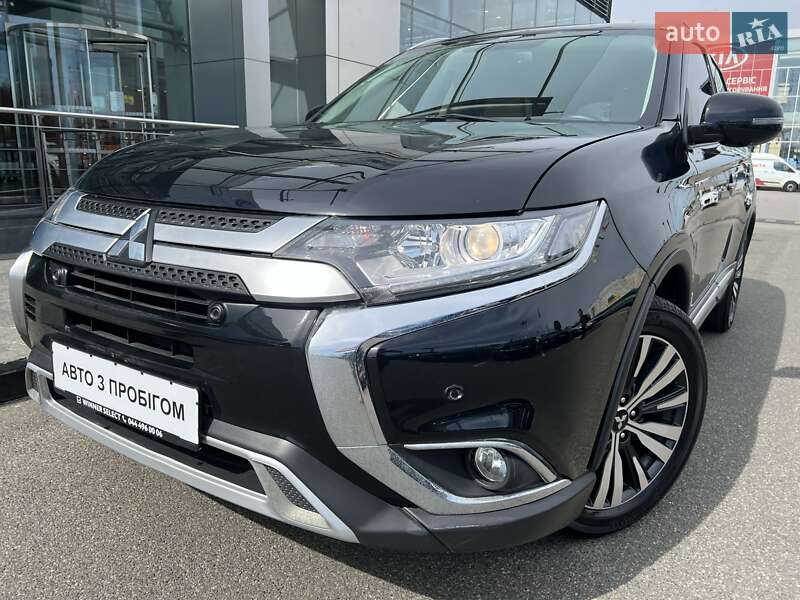 Mitsubishi Outlander 2020
