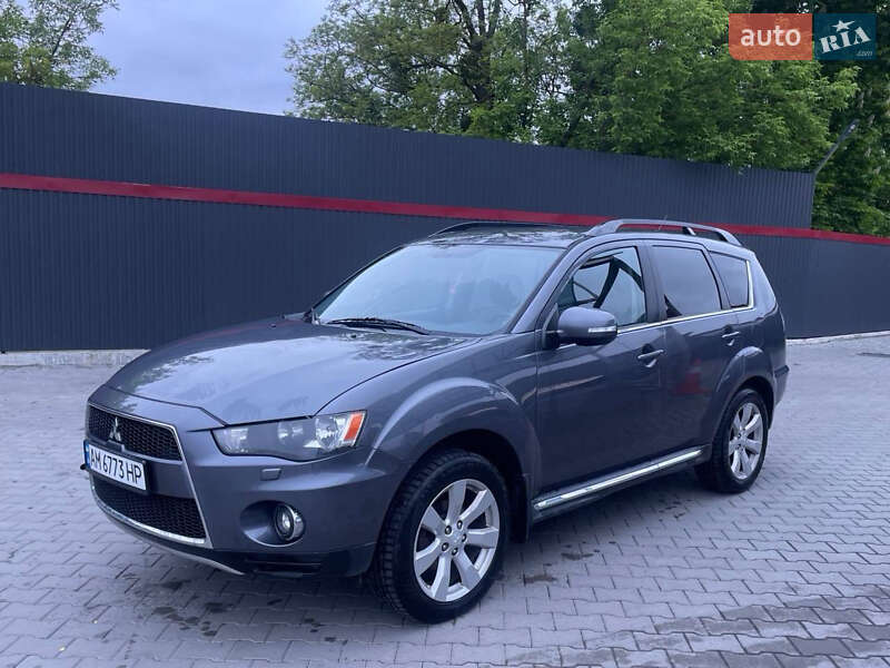 Внедорожник / Кроссовер Mitsubishi Outlander 2011 в Житомире