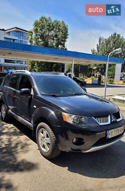 Внедорожник / Кроссовер Mitsubishi Outlander 2008 в 