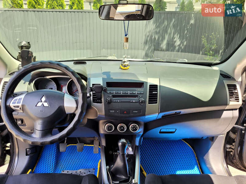 Внедорожник / Кроссовер Mitsubishi Outlander 2008 в Днепре