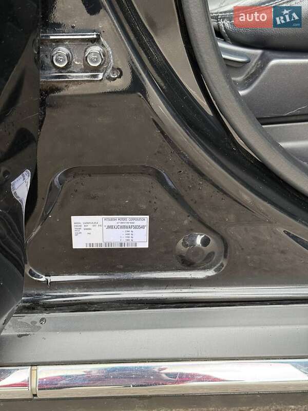 Внедорожник / Кроссовер Mitsubishi Outlander 2010 в Путивле
