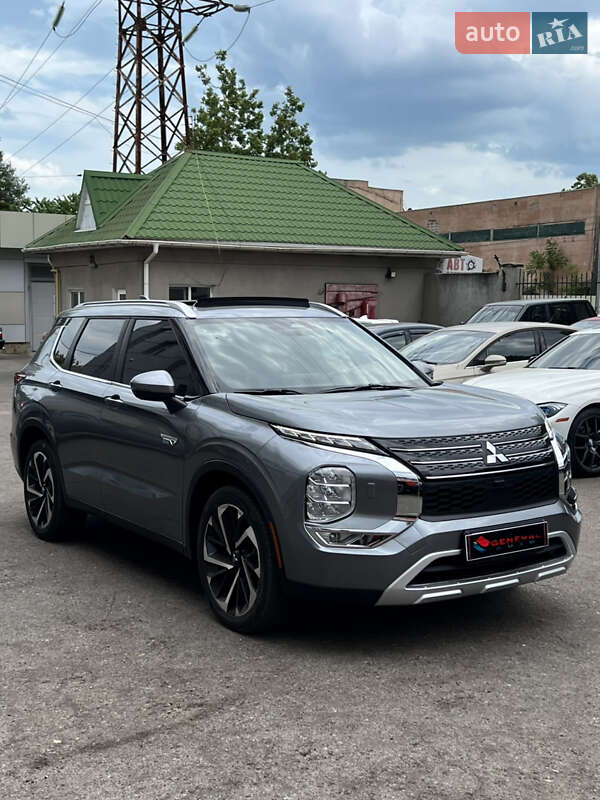 Внедорожник / Кроссовер Mitsubishi Outlander 2023 в Одессе фото 5 Внедорожник / Кроссовер Mitsubishi Outlander 2023 в Одессе