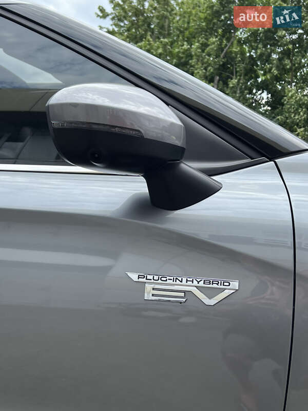 Внедорожник / Кроссовер Mitsubishi Outlander 2023 в Одессе фото 10 Внедорожник / Кроссовер Mitsubishi Outlander 2023 в Одессе