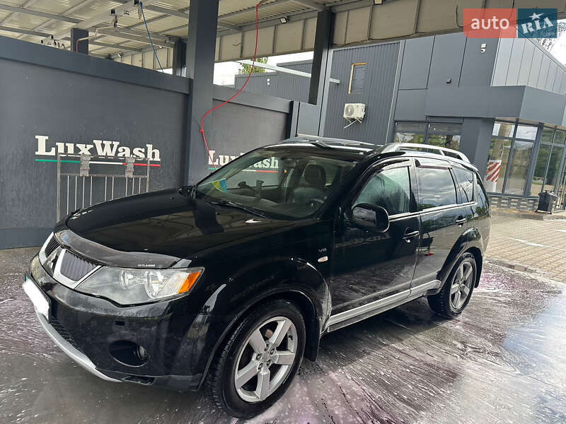 Позашляховик / Кросовер Mitsubishi Outlander 2007 в Миколаєві