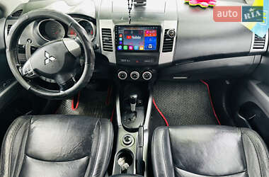 Внедорожник / Кроссовер Mitsubishi Outlander 2007 в 