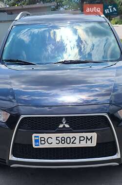 Позашляховик / Кросовер Mitsubishi Outlander 2011 в Львові