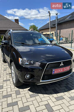 Позашляховик / Кросовер Mitsubishi Outlander 2010 в 