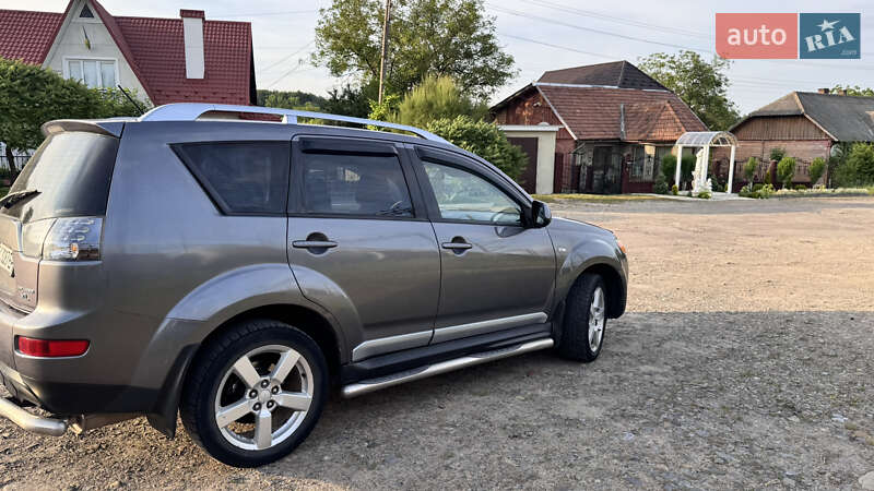 Позашляховик / Кросовер Mitsubishi Outlander 2009 в Дрогобичі