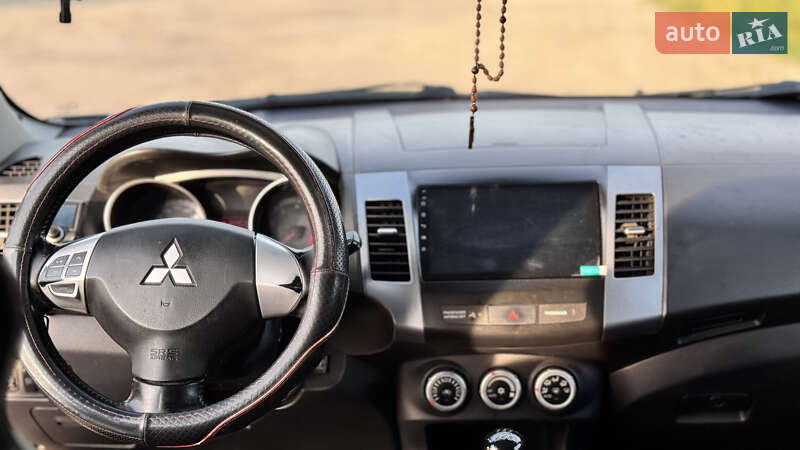 Позашляховик / Кросовер Mitsubishi Outlander 2009 в Дрогобичі