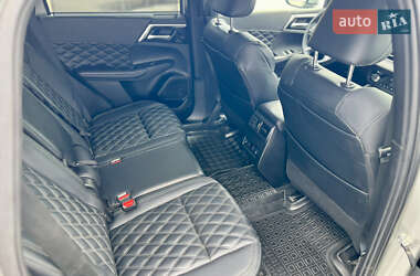 Внедорожник / Кроссовер Mitsubishi Outlander 2023 в 