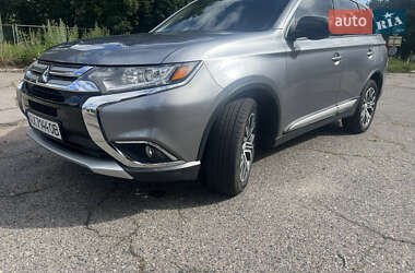 Внедорожник / Кроссовер Mitsubishi Outlander 2017 в Полтаве