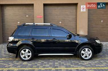 Внедорожник / Кроссовер Mitsubishi Outlander 2008 в 