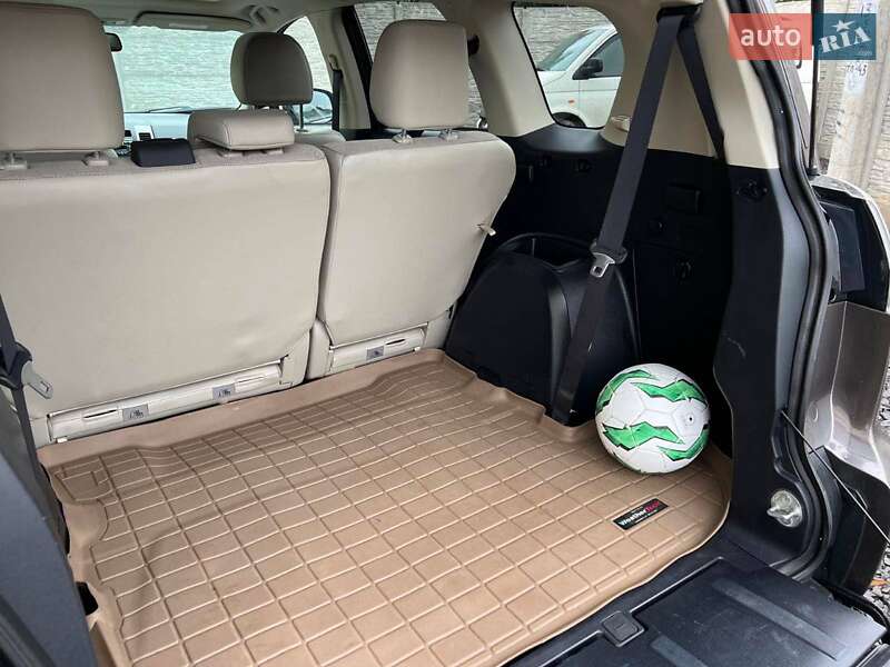 Внедорожник / Кроссовер Mitsubishi Outlander 2013 в Львове