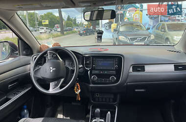 Позашляховик / Кросовер Mitsubishi Outlander 2018 в Києві