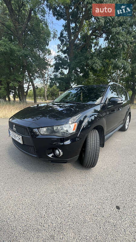 Внедорожник / Кроссовер Mitsubishi Outlander 2010 в Дружковке