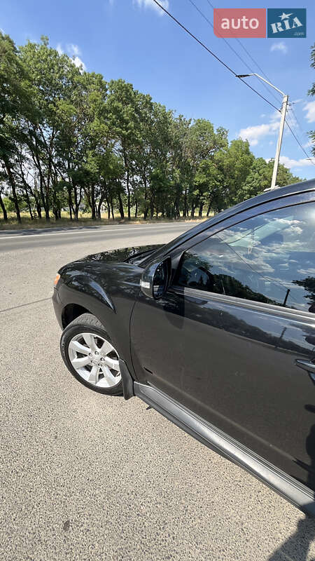 Внедорожник / Кроссовер Mitsubishi Outlander 2010 в Дружковке