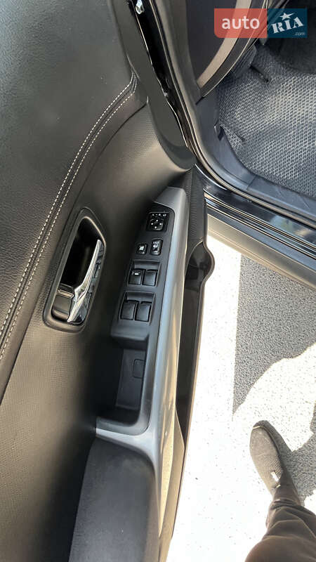 Внедорожник / Кроссовер Mitsubishi Outlander 2010 в Дружковке
