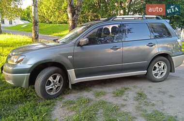 Внедорожник / Кроссовер Mitsubishi Outlander 2003 в Глухове