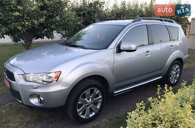 Позашляховик / Кросовер Mitsubishi Outlander 2011 в Дубні