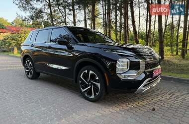 Позашляховик / Кросовер Mitsubishi Outlander 2022 в Львові